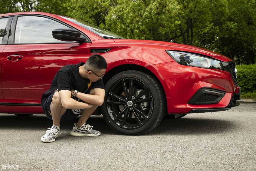 沉浸式体验2023款名爵6,21年名爵6领潮版体验