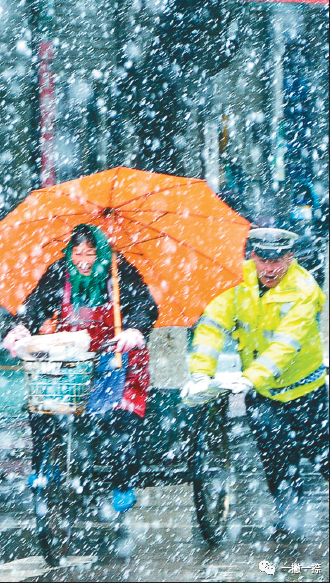 人民日报最经典的照片,人民日报年度好照片