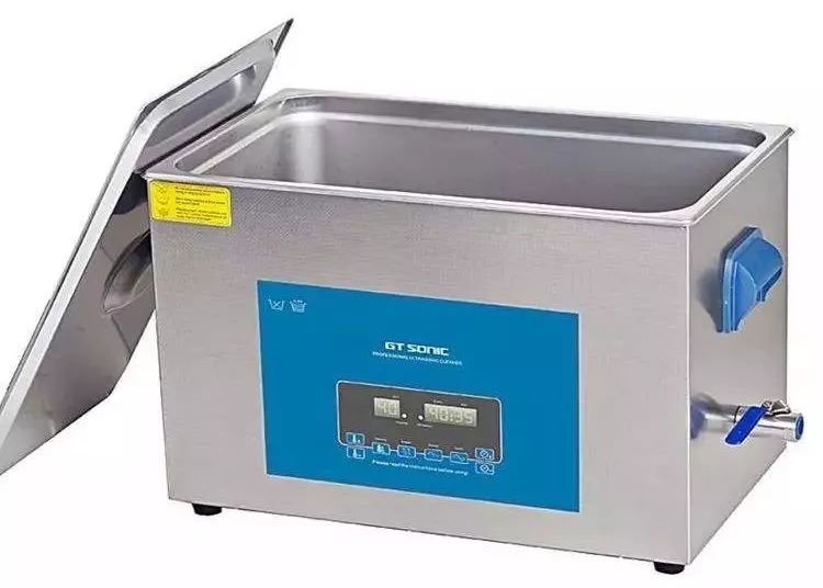 眼镜真正的清洁方式,眼镜总是脏脏的擦不干净