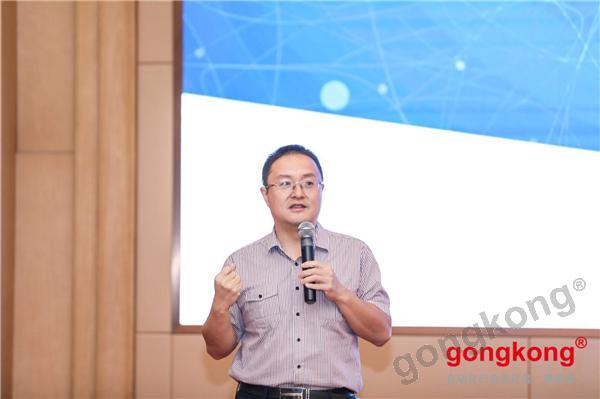 一天两场论坛，场场爆满，他们如何看这两个行业