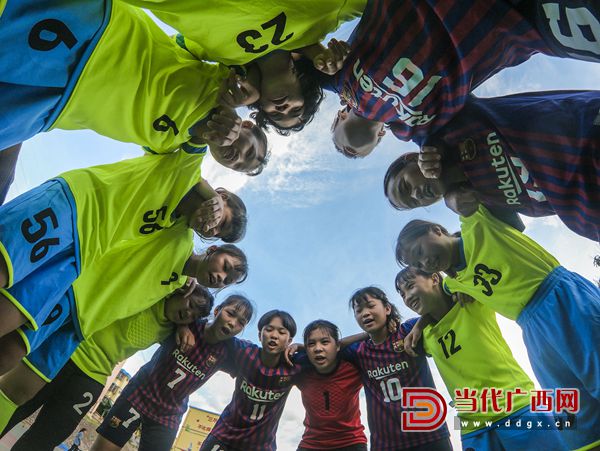 山里娃的足球梦,山里娃娃的足球梦原版