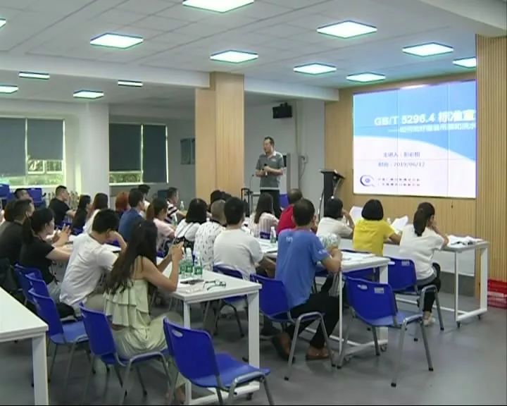 服装吊牌与水洗唛,衣服吊牌和洗水唛执行标准不一样