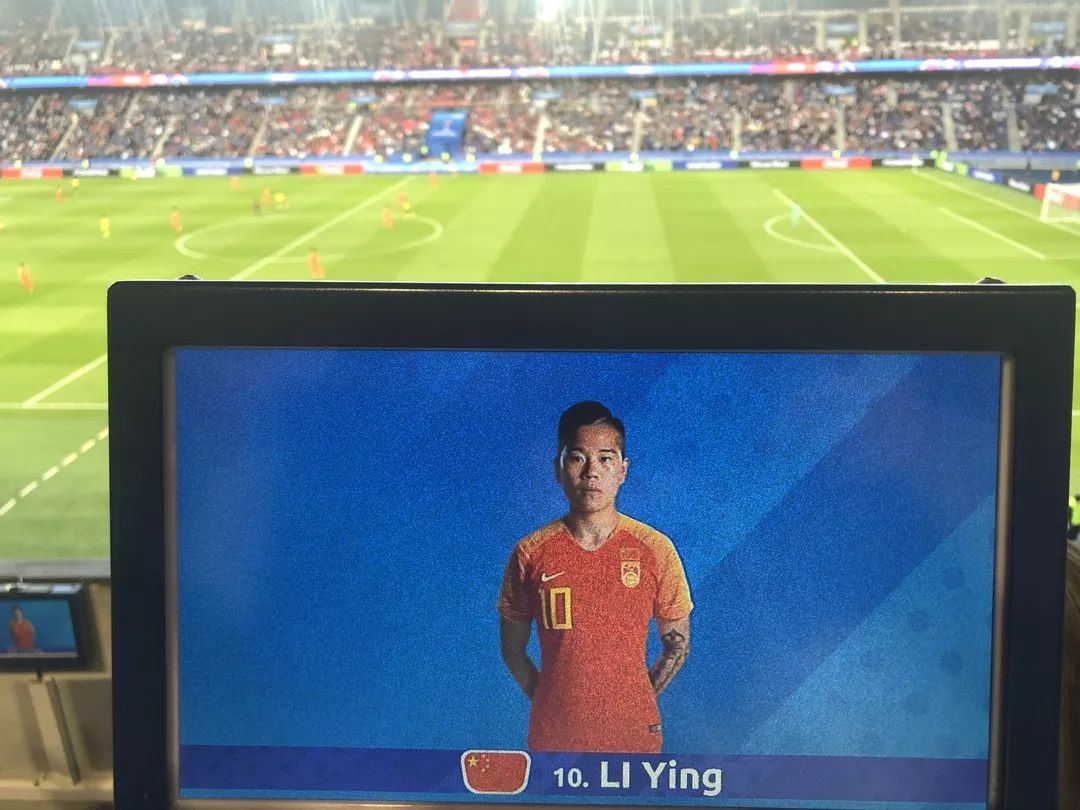 观看中国女足激动场面,看中国女足激动流泪