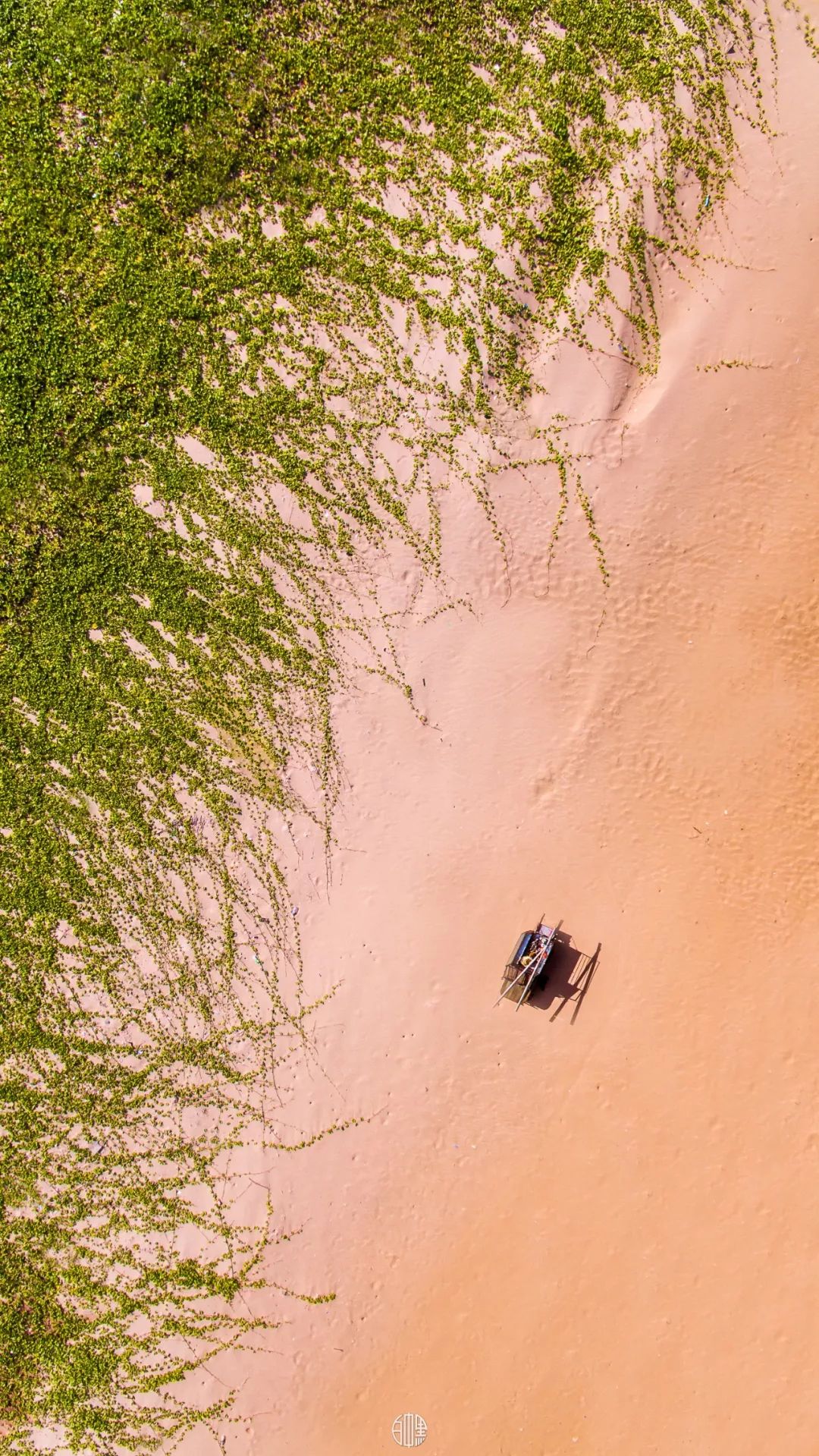 「荐读」朋友圈消失两年，他独自航拍中国，照片惊艳世界