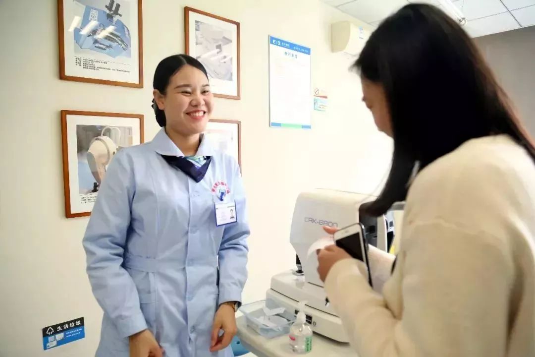 柳州人注意！怕眼镜拉低颜值？要不要做近视手术？他们这样说…