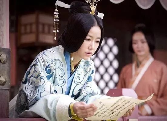 史上所有皇后,历史上最神奇最富最佛系的皇后
