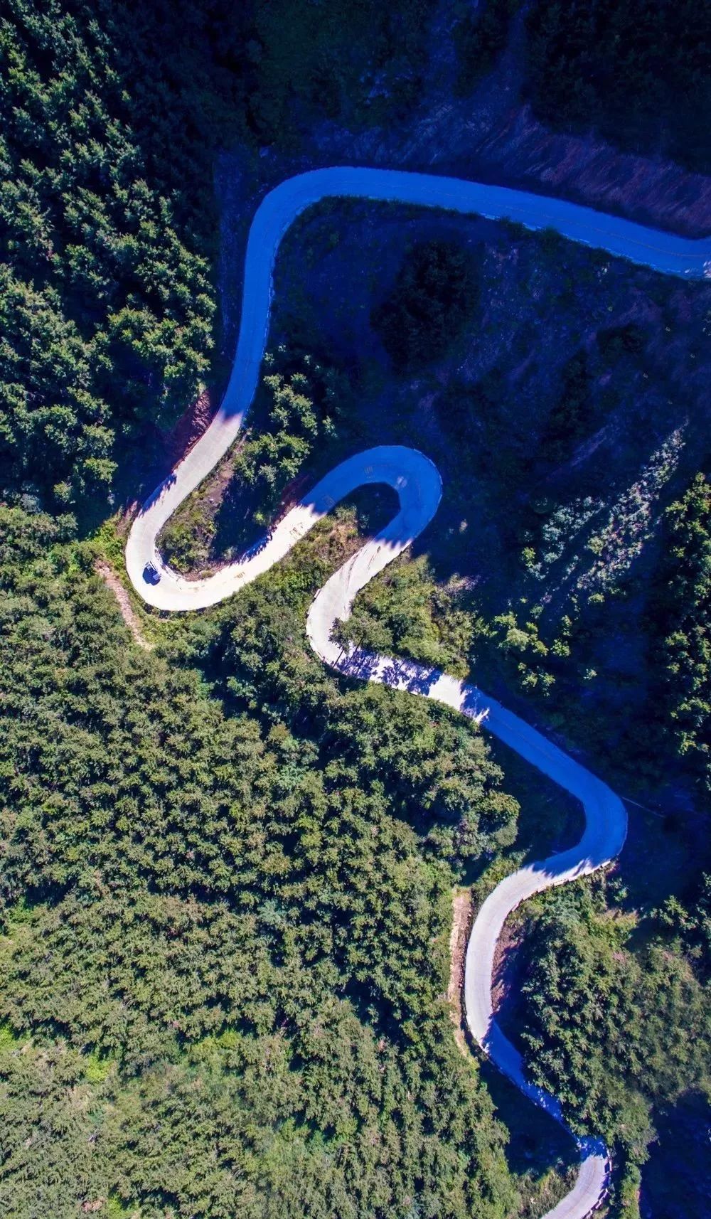 「荐读」朋友圈消失两年，他独自航拍中国，照片惊艳世界