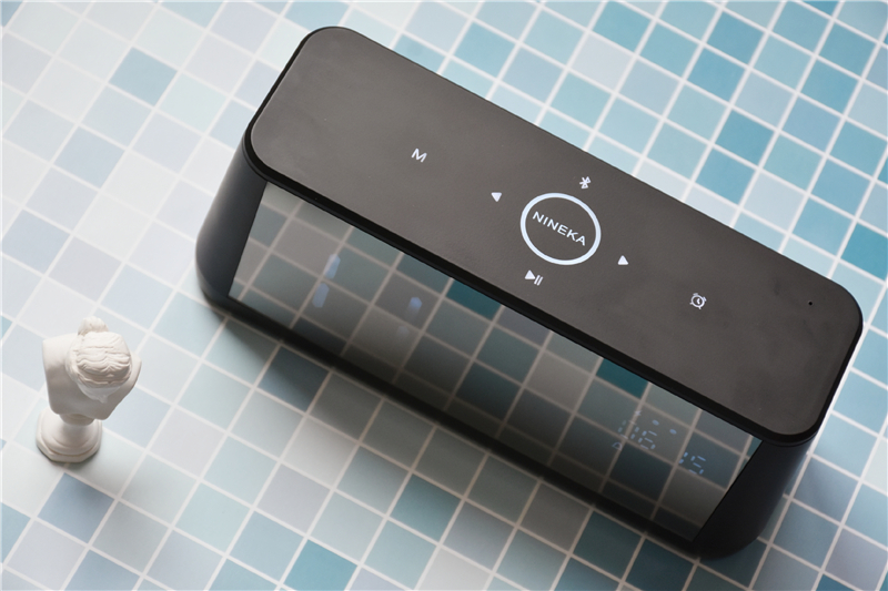 复古蓝牙音箱学生党开箱,手提式蓝牙音箱开箱测评