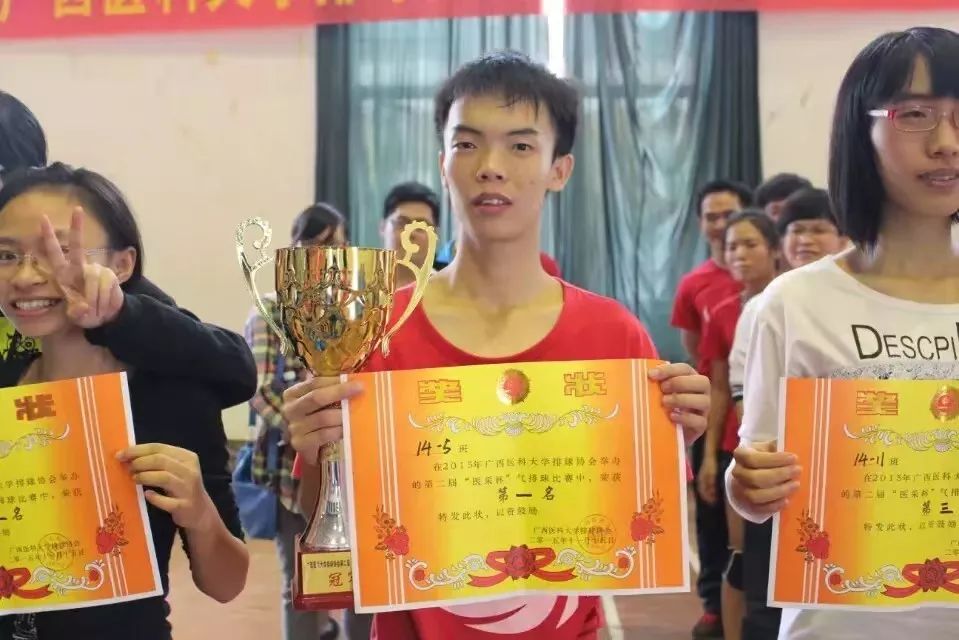 毕业季这就是青春最美的样子,毕业季好看女孩