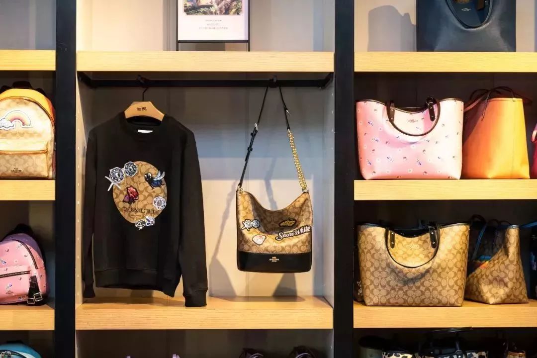 耐克，匡威低至4折再享折上折！人气品牌第二件折上5折！年中大促，嗨购10天，来杉井随便买