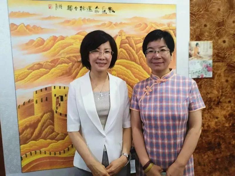 笔墨大家胡诗月献画,助力第二届青年运动会