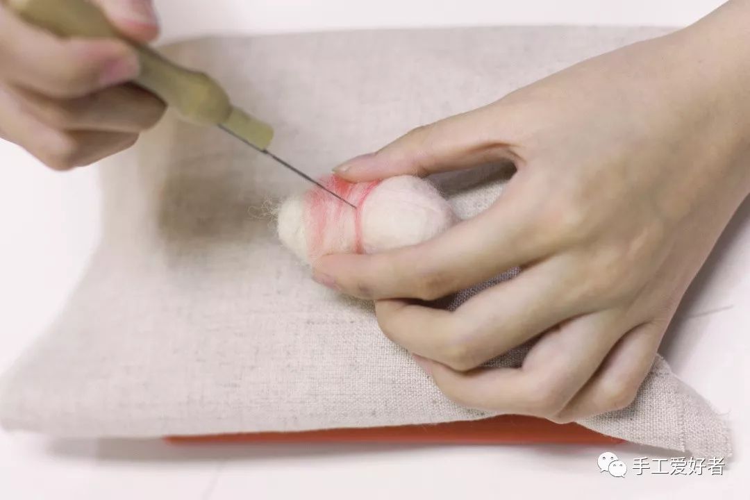 一只鹦鹉的训练过程,怎么快速教小鹦鹉自己吃