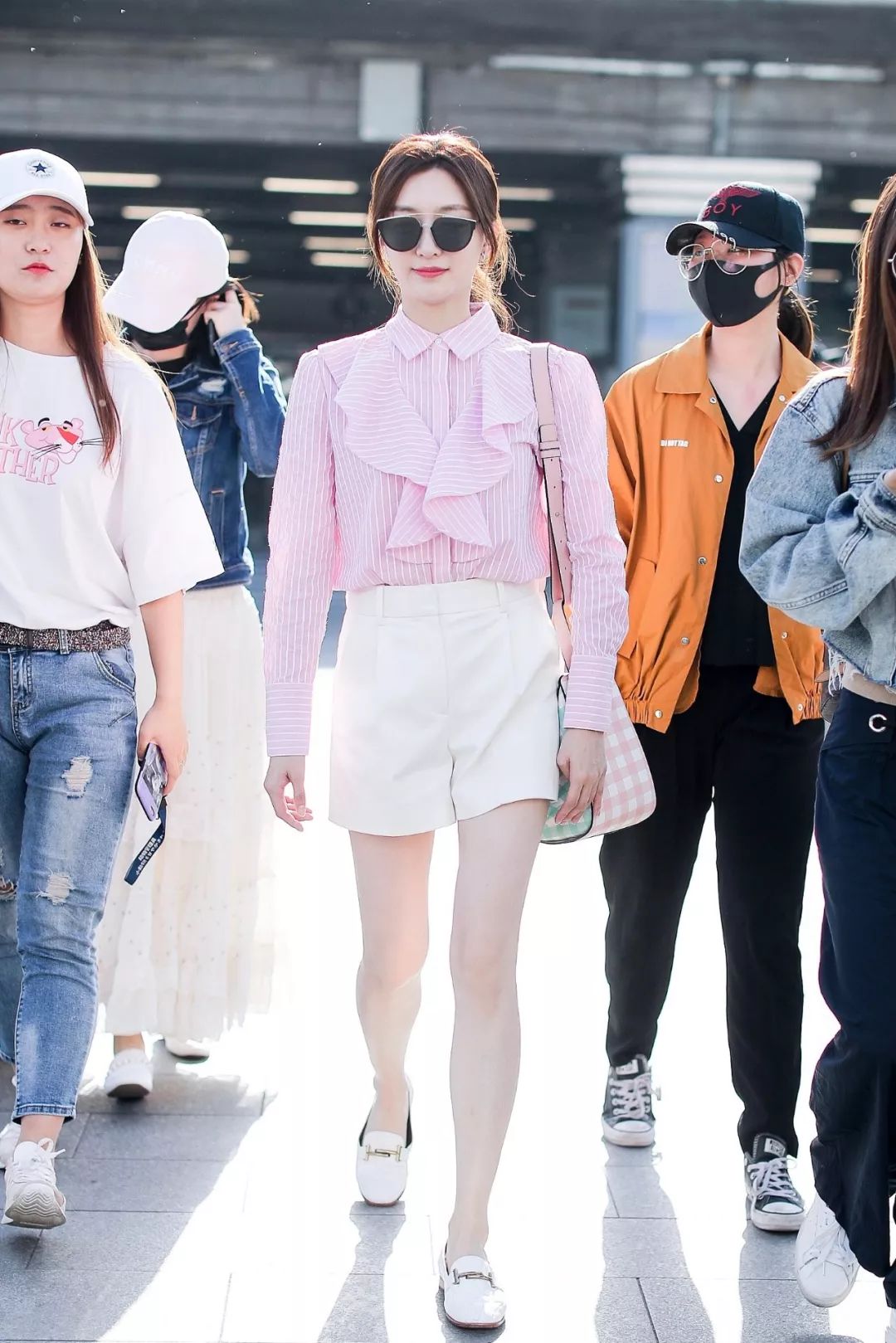 简单高级色系穿搭,冰淇淋色系穿搭