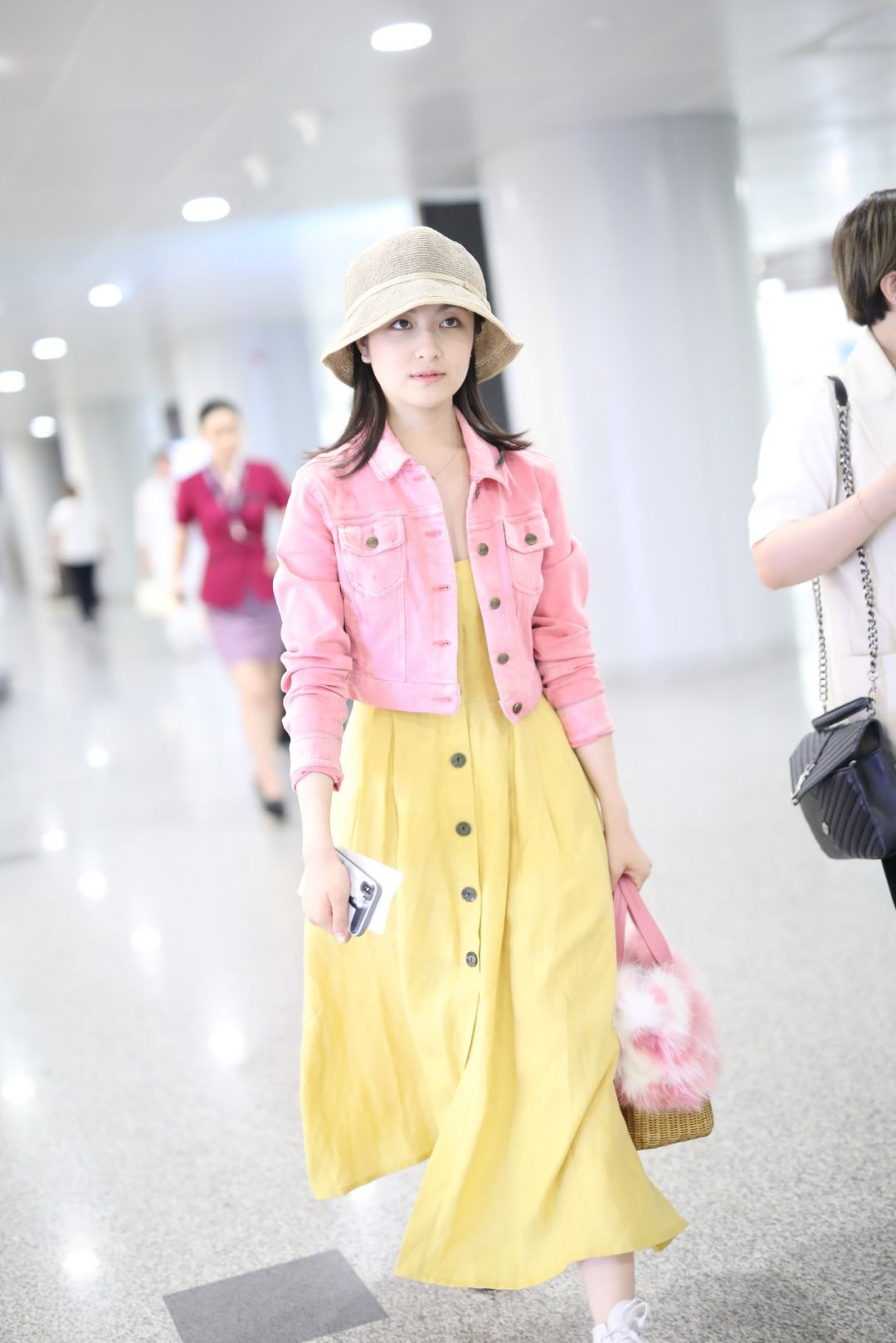 简单高级色系穿搭,冰淇淋色系穿搭