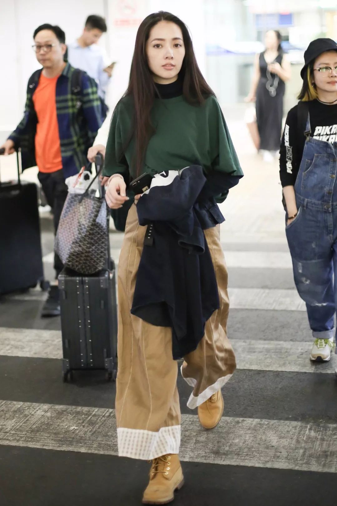 看！“裙*党**”和“裤*党**”battle起来了