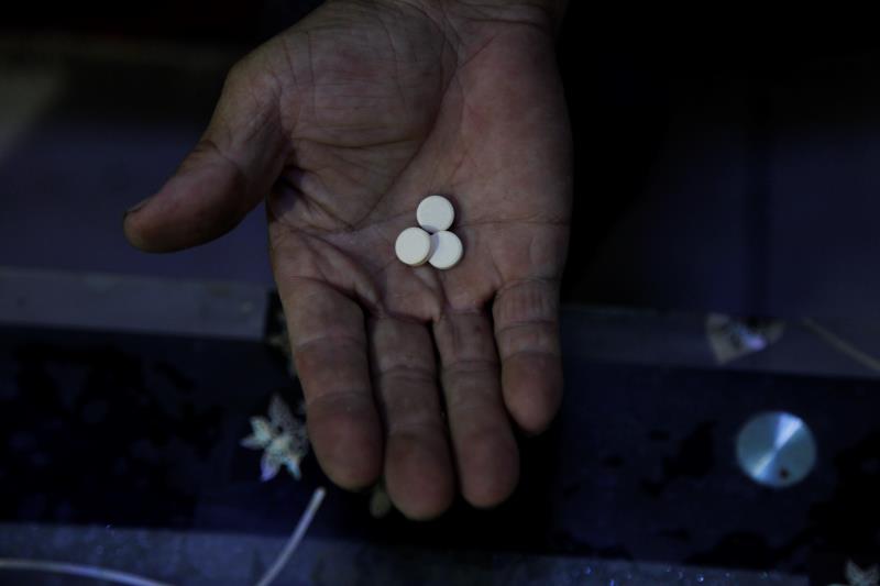 癌症“续命药”进了医保，有些患者却开不到，还有人说，这么贵的药用医保支付不公平