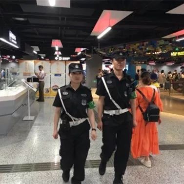 严打黑车黄牛严查违停,清理整治违法小广告