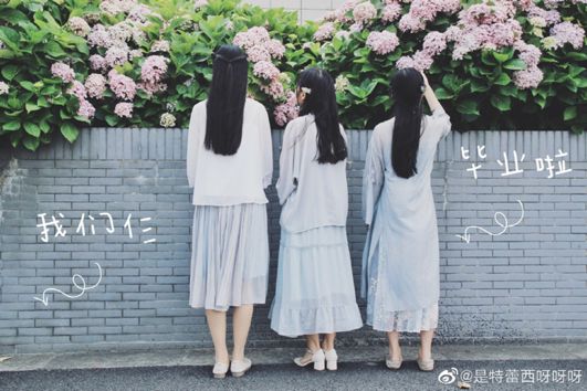 毕业照告别的是我们的青春,毕业照是我们永久的留念