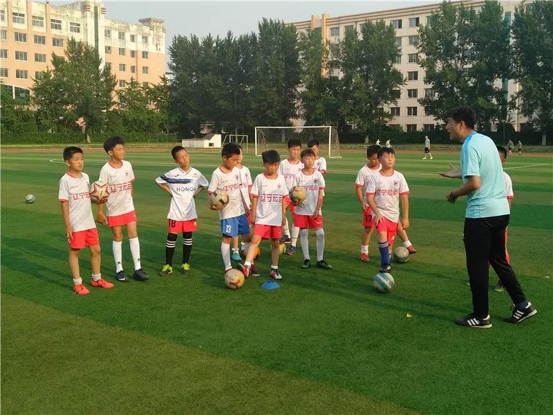 「毕业季之五」——沈河体校蓝天足球俱乐部：足球是纽带毕业不散场