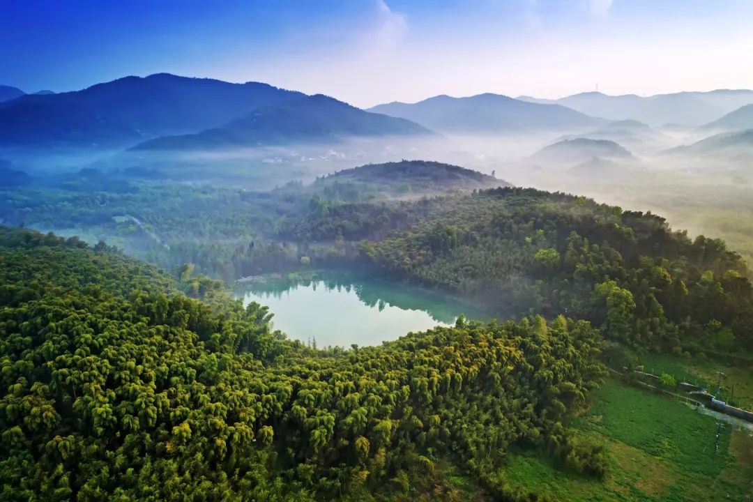 我们常说中华文明有上下五千年,中华文明五千年一路走来