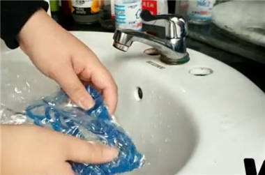 快递气泡垫放在卫生间哪里,快递里的气泡垫别再扔了