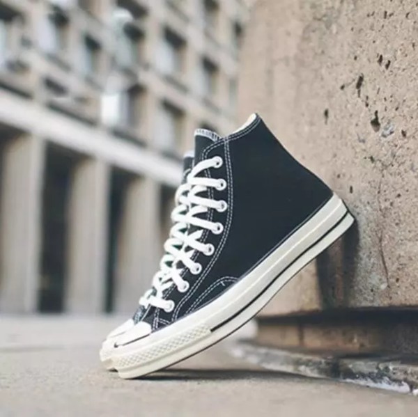 有颜值百搭又可以实战的球鞋,比较百搭舒适耐穿的几款球鞋