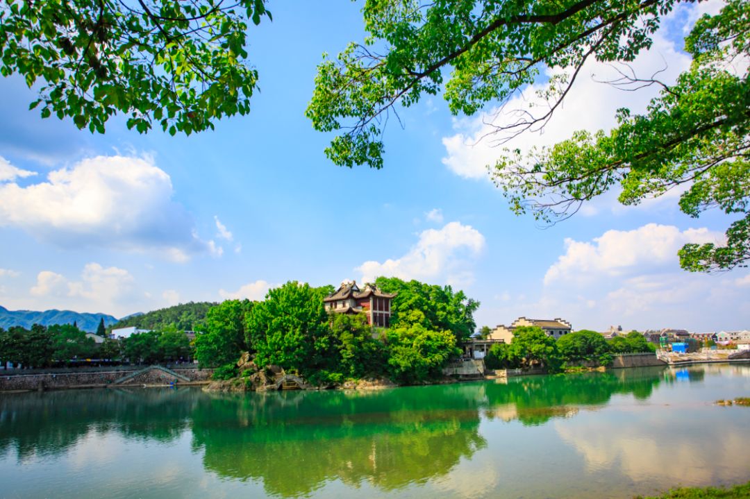 如果这世上真有桃花源,如果世间真的有伊甸园