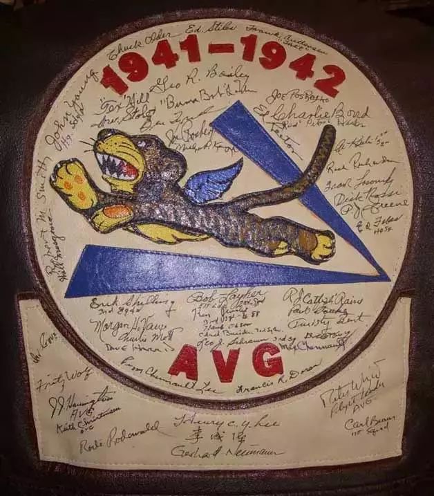 这帮美国人的工资是中国同行的20倍，竟公然索要“性贿赂”