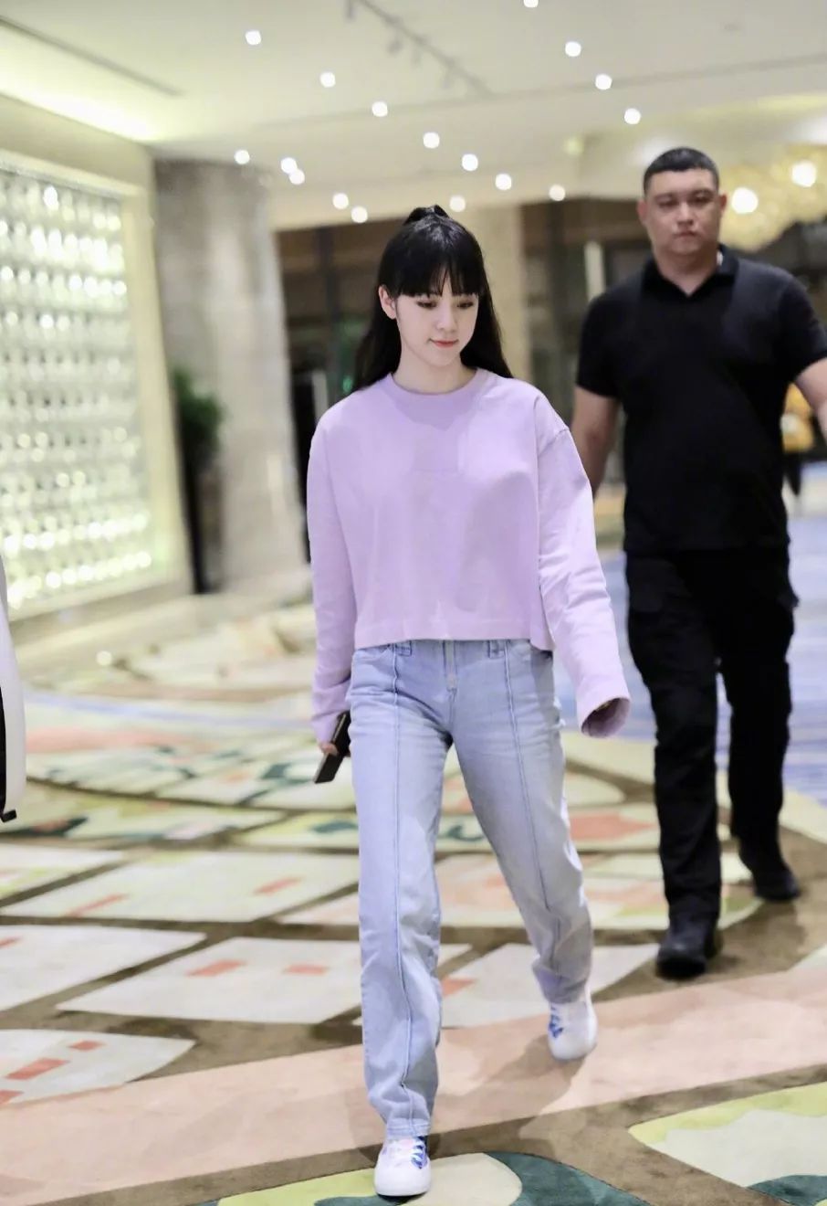 欧阳娜娜jennie撞衫番茄面,jennie和欧阳娜娜撞衫的衣服