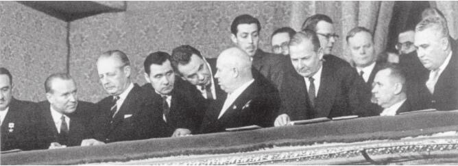 坐在防弹包厢里也要看的是什么神仙演出？斯大林为什么对芭蕾情有独钟？