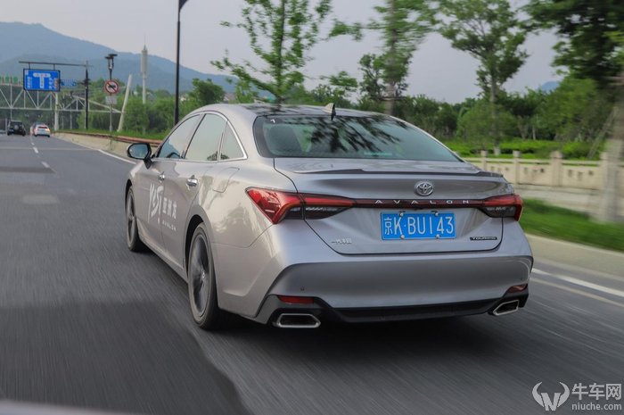 丰田亚洲龙没有电,2021款亚洲龙混动试驾视频