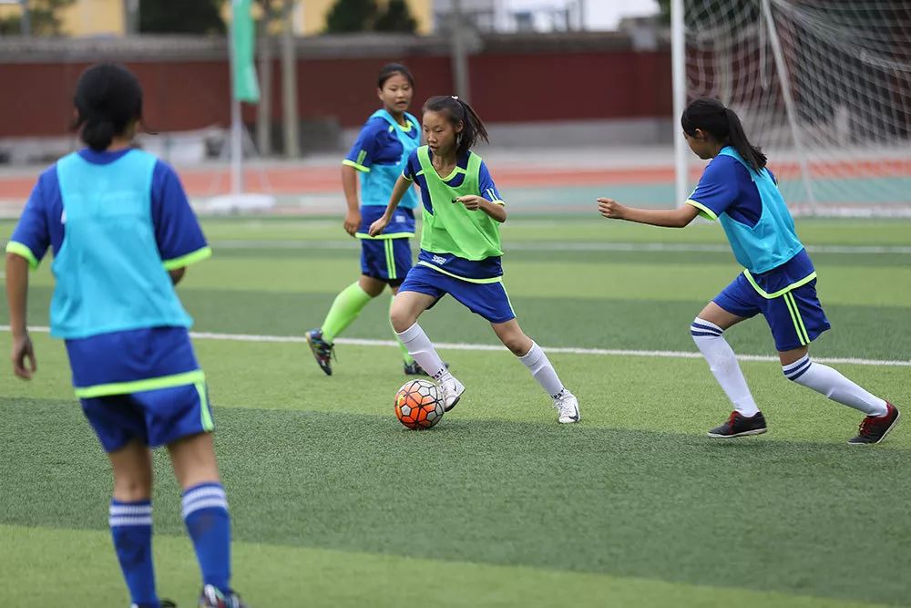 北京足球场地夏令营,北京足球夏令营训练