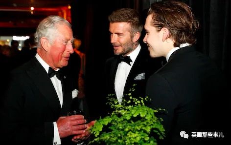 贝克汉姆三个儿子最新消息,贝克汉姆大儿子小时候身体差