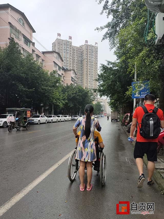 做公益不值得去炫耀,做公益的付出是在消耗自己吗