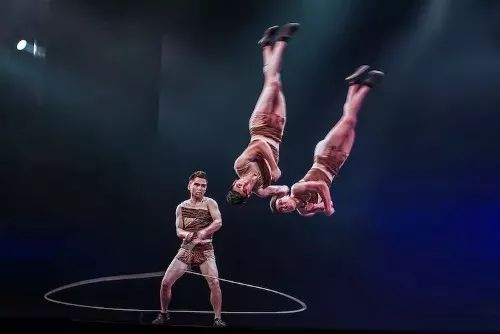 舞台演出怎么拍摄人像,舞台演出怎么拍照好看