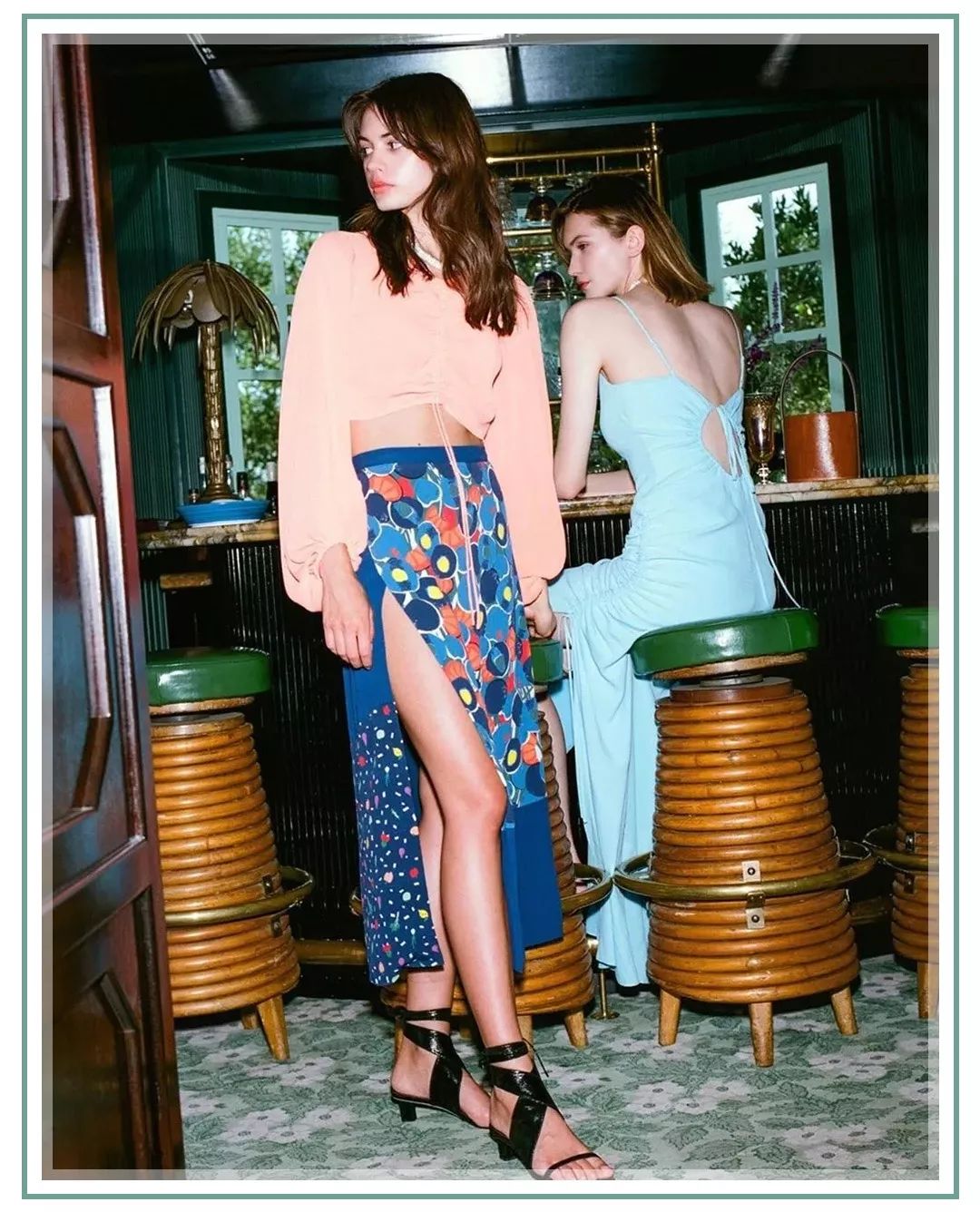 每次穿上这件衣服，总感觉自己瘦了很多