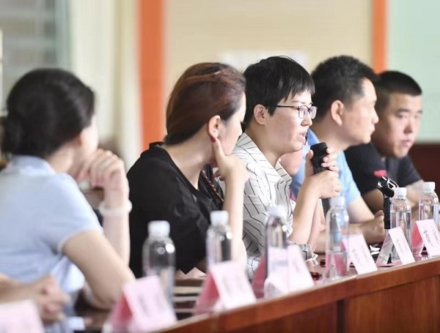 连锁超市、电商企业都来了！市商务局送来南山桃“长效药”