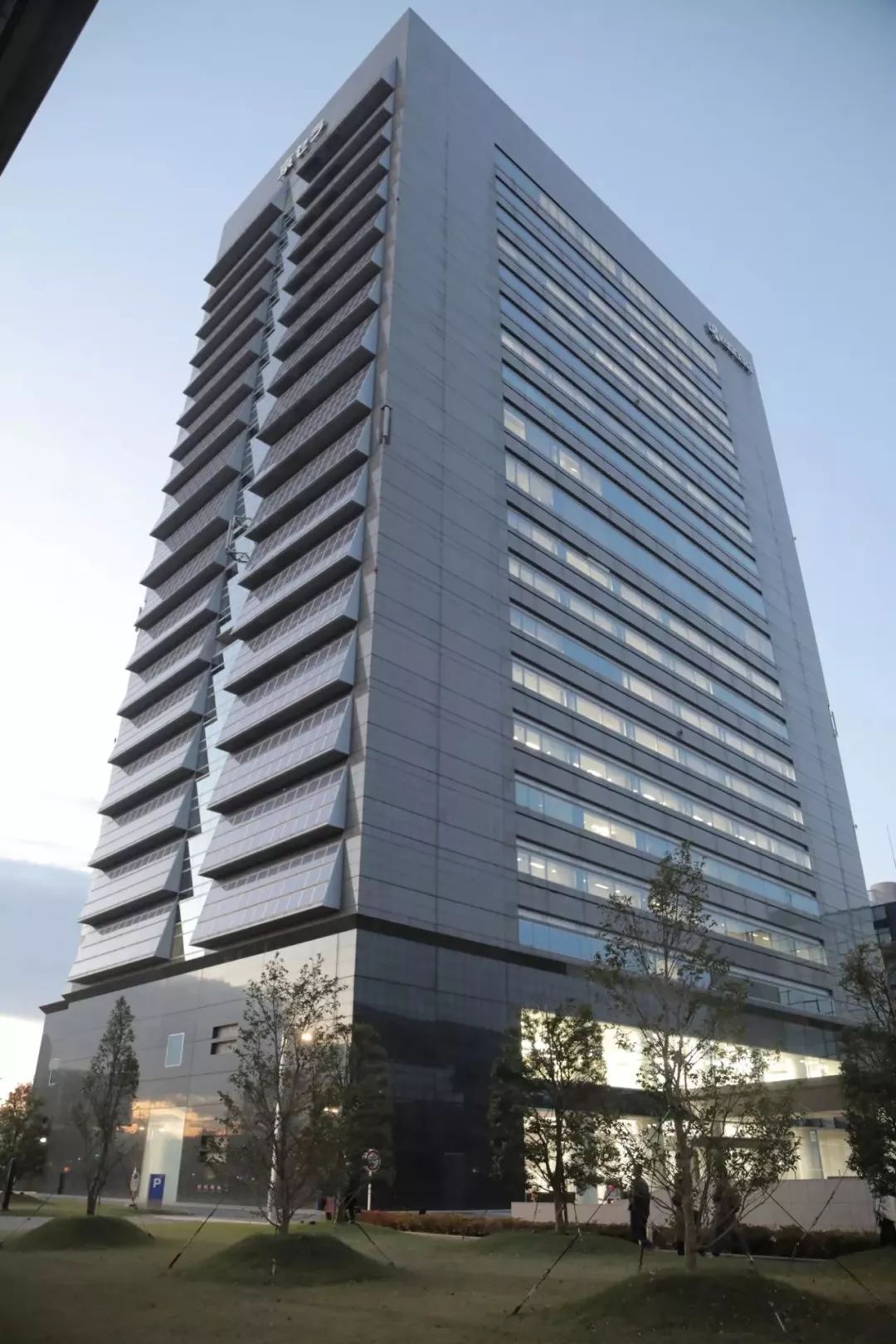 稻盛和夫拯救日航挣了多少,稻盛和夫破产到盈利