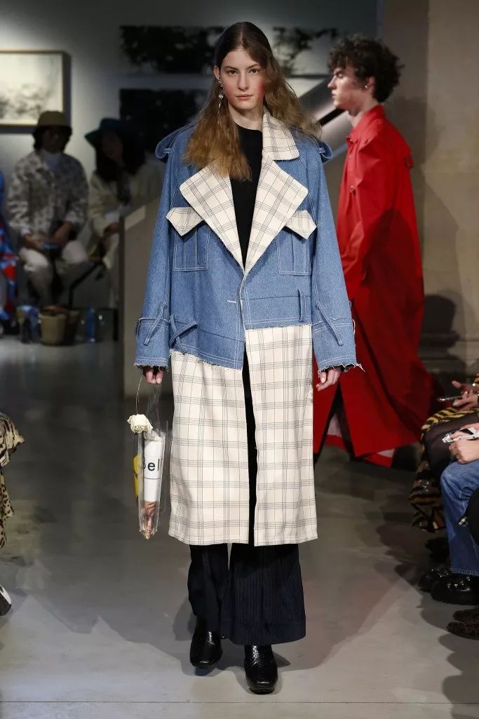 21年秋冬女装流行趋势,21年秋冬女装流行色