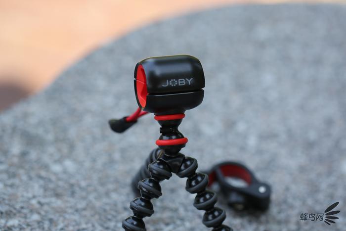 轻便便携式三脚架推荐,轻便可折叠三脚架