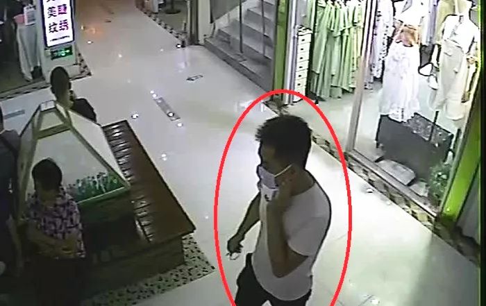 为什么要戴口罩男的,口罩男记录真实生活