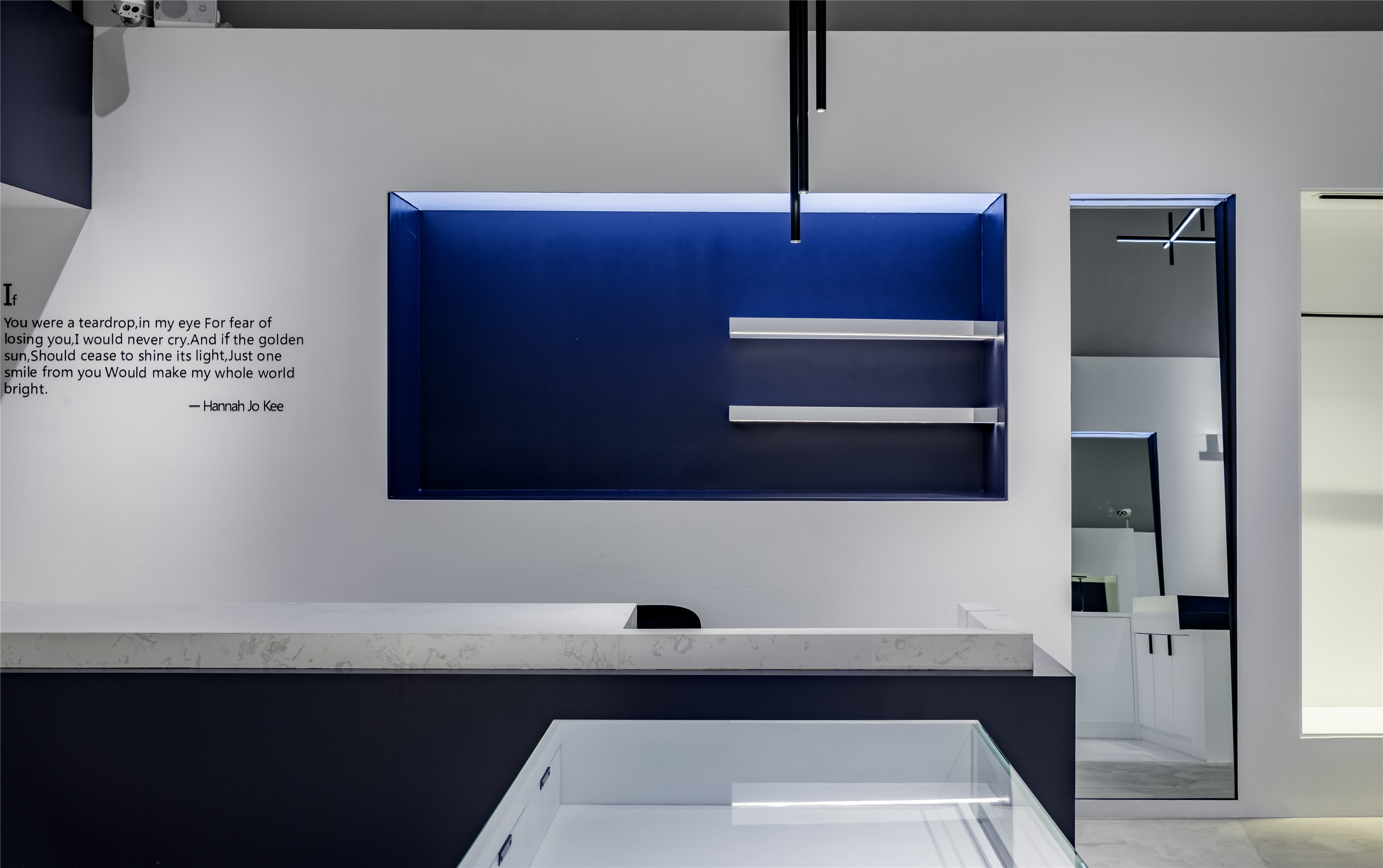 叁研社设计丨Ravent.T沉浸式女装体验店