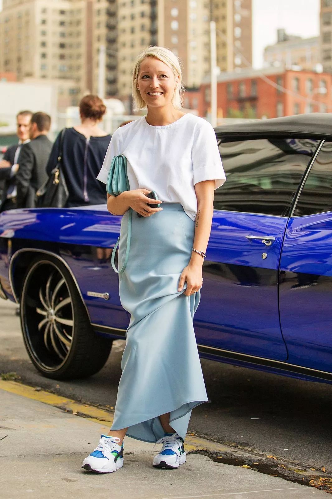 从法式优雅到街头少女，你爱的样子这个降温颜色都有