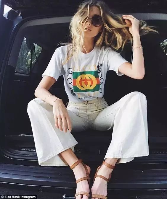 所谓的高级感就是越简单越高级,极简的高级感是极致的