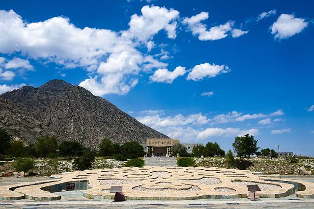 北纬38度仰望星空，每个人都拥有头顶，为什么却看不到星空