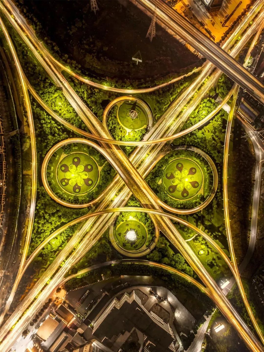 立交桥和高架桥哪个好用,交子立交桥