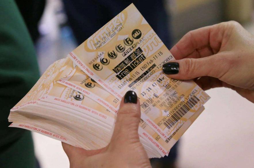 这个东北媳妇真旺夫：梦到一串数字，丈夫中了1532万