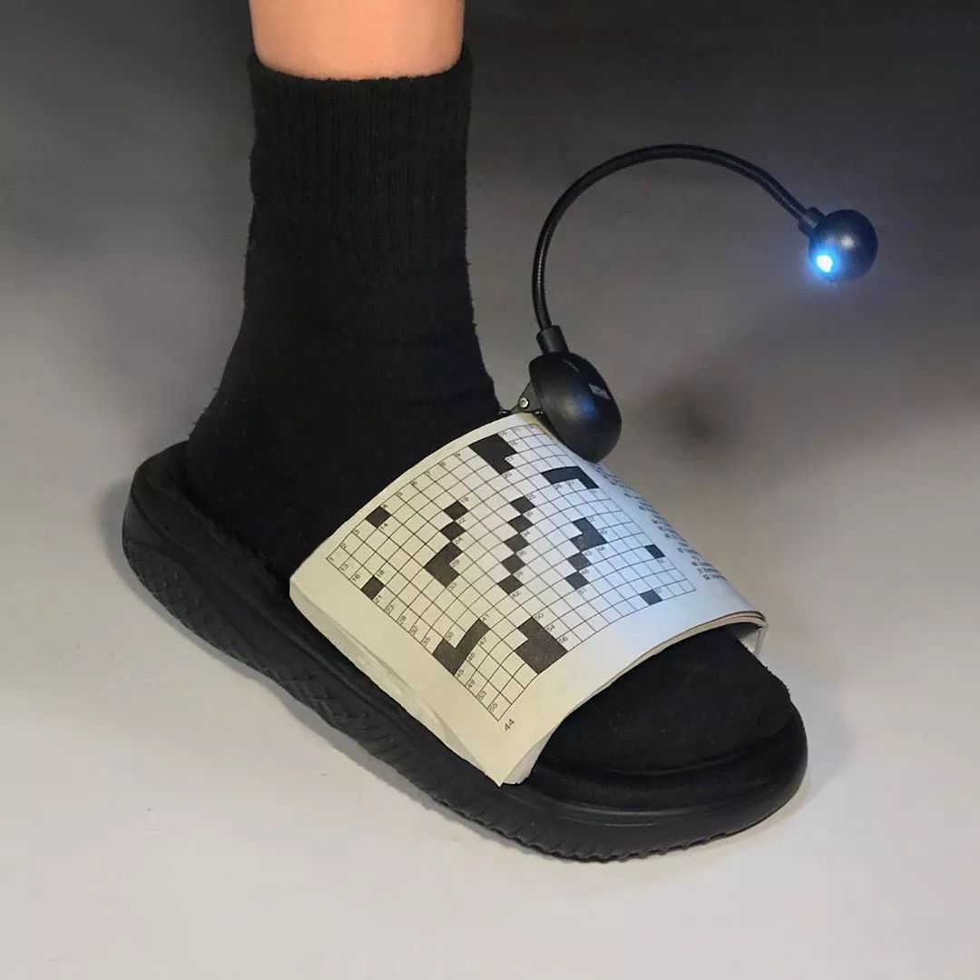 现在年轻人无聊,为啥现在年轻人恋爱那么无聊