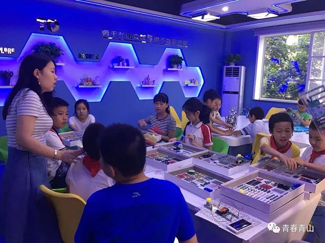 红绿蓝颜色寓意,红绿蓝的色相