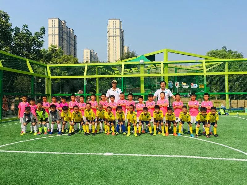 家门口足球场,武汉免费足球场智能足球场